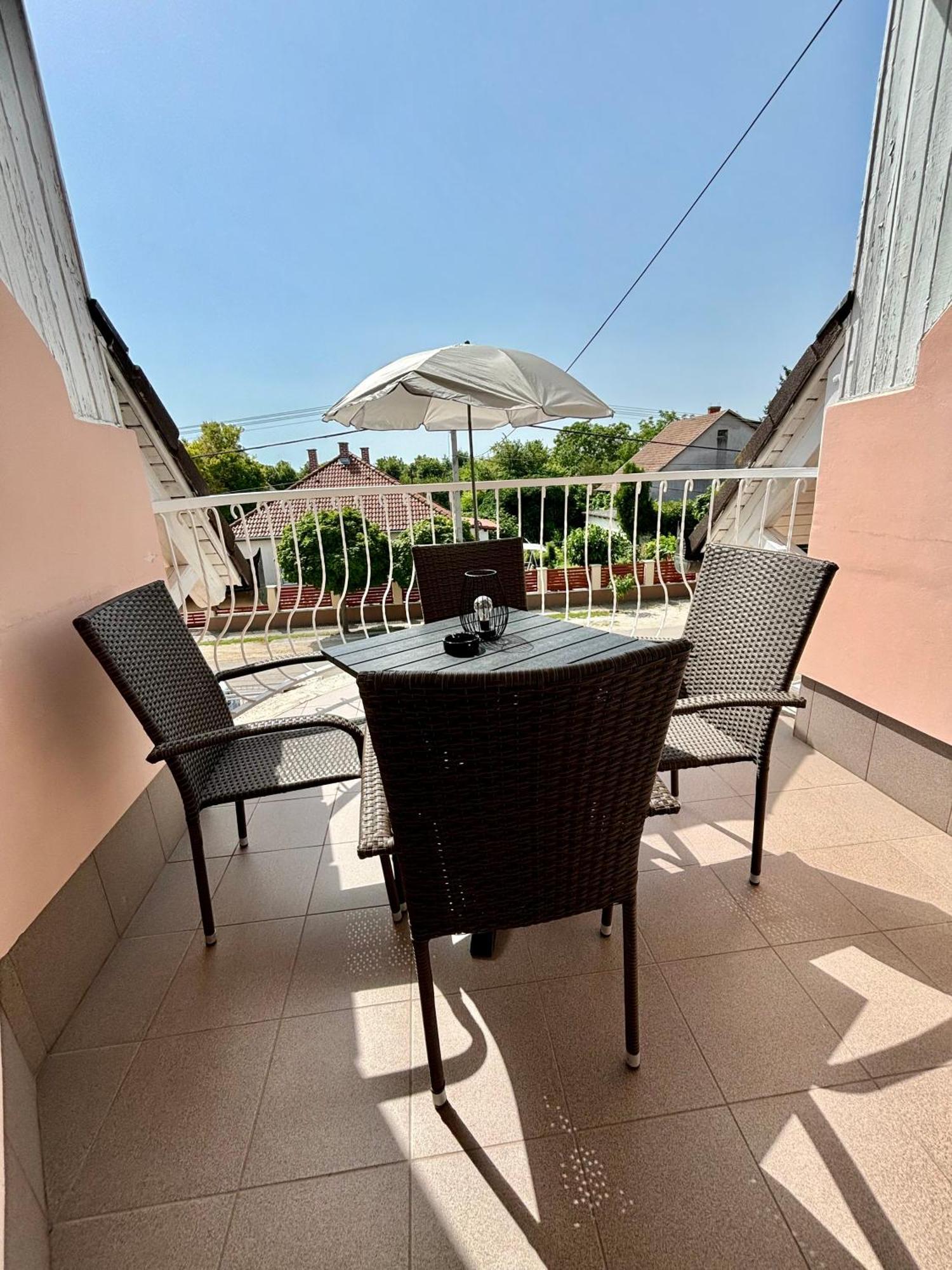 Vanessa Apartman Siofok Exterior photo